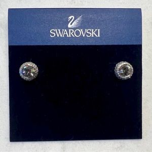 Swarovski NWT Smokey Crystal Stud Earrings Rhodium 992207 Authentic.